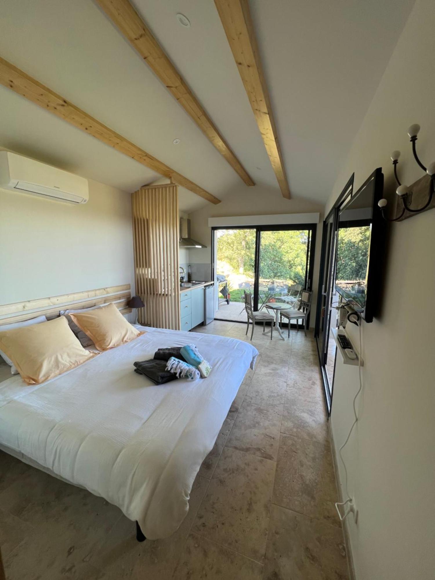 Terre Luberon Hotel Pertuis Ngoại thất bức ảnh